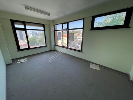 Tekirdağ Süleymanpaşa Şaraphane Caddesi Satılık Ofis Ve Bürolar