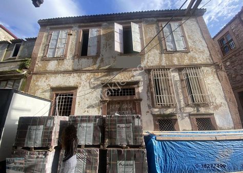 Balıkesir Ayvalık Ta Satılık Mustakil Ev.taş Bina.merkezde