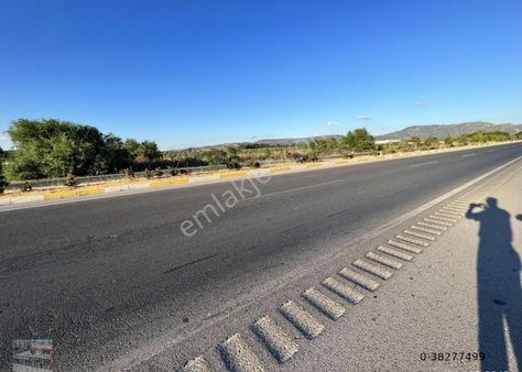 Balıkesir Ayvalık Altınova Da Satılık 23,726 Metre Kare Tarla.