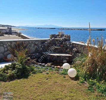 Balıkesir Ayvalık Altınova Da Satılık Harika Villa.denize Sıfır.