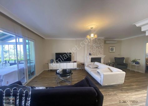 Ayvalık Ta Satılık Muhtesem Villa.denize 100 Metre Mesafede