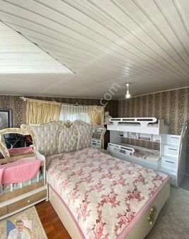 İki Nisan Caddesinde Satılık Dublex Daire!