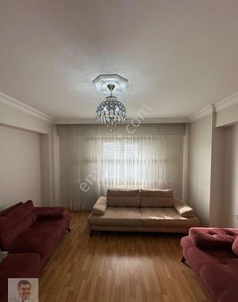 Van İpekyolu Cumhuriyet Mahalesi'nde İki Nisan Cad. İlhami Çakırtaş Emlak A.ş.'den Satılık 4+1 Daire