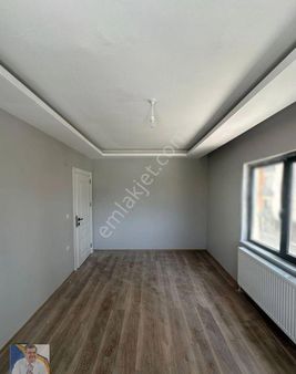 Şerefiye Mahallesinde Satılık Yeni Yapı 2+1 Daire