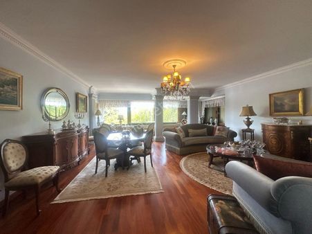 Kalamış Yat Limanı Karşısında Geniş 3+1 Yalı Daire Fırsatı