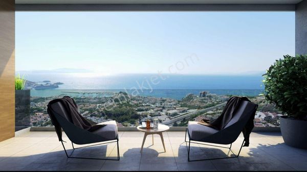 Kuşadasında Projeden Deniz Manzaralı Arakat Daire