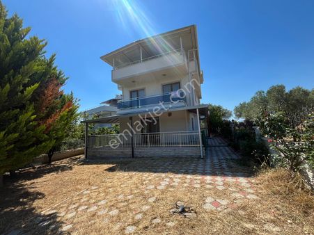 Ali Türk Gayrimenkulden Karaağaçta Satılık Villa