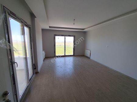 Atıcı'dan Bulvar Üzerinde Satılık Geniş 3+1 Full Daire!!!