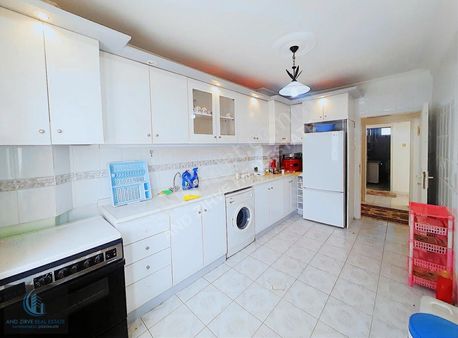 Viranşehir Mah'de Deniz Manzaralı Site İçi Geniş 3+1 Eşyalı