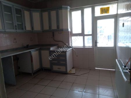 4 Oda Doğalgazlı Temiz Merkezi Konumda