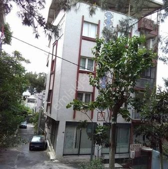 Çamlık Satılık Bina 18 Yaş Bina 5 Katlı