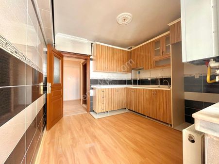 Ankara Kazançtan Full Yapılı Site İçerinde Salon Bağımsız Kilerli 3+1 Kiralık Daire