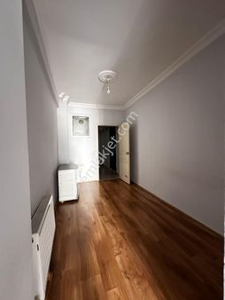 M-106 Cumhuriye Kiralık Ara Kat 1+1 Apart 10.000 Tl