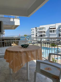 Çeşme Altınyunus Ve Boyalık Yakını Denize Sıfır Site İçinde Kış Sezonu Kiralık Daire