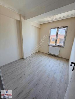 Remax Ozan^dan Kapaklı Da İki Ayrı Giriş Dubleks Sıfır Daire