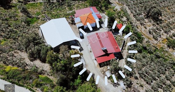 Uğur'dan Seydikemer Yaka Da Bahçeli Müstakil Ev