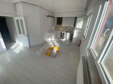 Güvenay – Çorum Bahçelievler Oba Taksi Salim Akaydın Civarı – 2+1 Satılık Daire