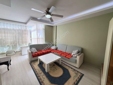 Ekonomi Üniv. Yakını Sakarya Cad. Üzeri Eşyalı Kiralık 3+1 Daire