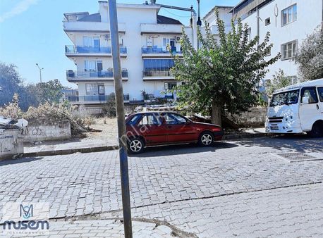 Kemer Mahallesinde 3 Katlı Satılık Arsa