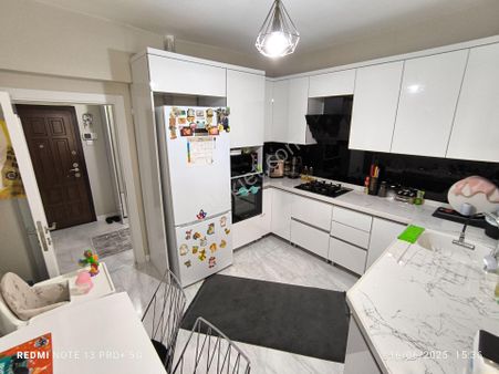 Aydınlıkevler Merkezde 3+1 Full Yapılı Masrafsız 2. Kat Daire