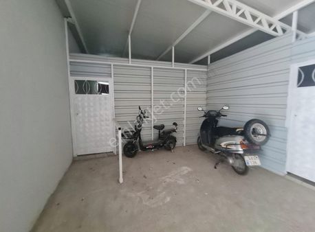 Pazaryeri Mh. 65 M2 Kiralık Depo.