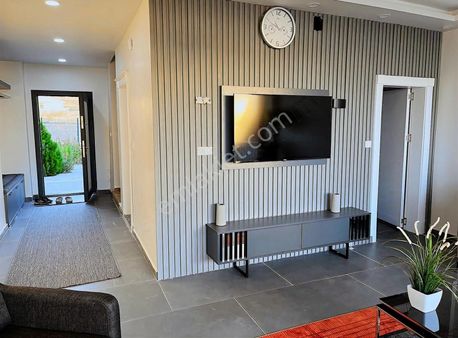 Tunç'tan Mollakasımda Satılık Lüx Yazlık