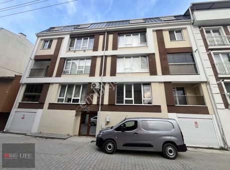 Rw Lıfe//sazova Mh. Yararlı Sk Ebeveyn Banyolu Satılık 3+1 Daire