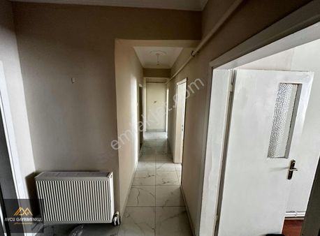 Gençlik Mah. Fen Lisesi Karşısı 2+1 105 M2 Ara Kat Daire