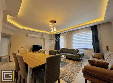 Fethiye Şehir Merkezinde Tamamen Tadilatlı 3+1 Satılık Daire