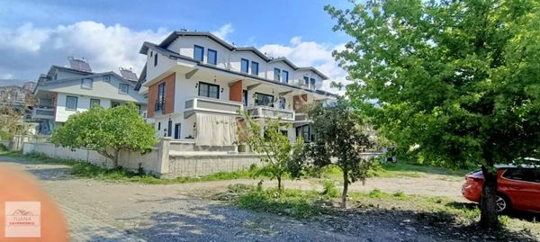 Tuana Emlak'tan Gülpınar'da 3+1 Çatı Dublex Daire