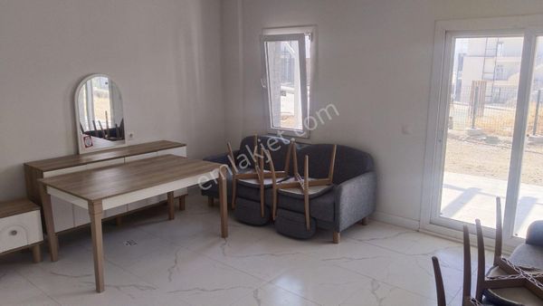 Kıyıkışlacık’ta Kiralık 1+1 Bahçe Katı Sıfır Daire