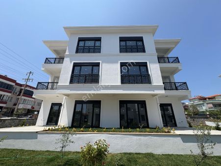Arya'dan Site İçersinde Denize 300 Metre 2+1 Şık Tasarımlı Daire
