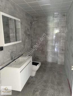 Fırsat!! Tandoğan Mahallesinde İçi Sıfır Yapılmış 2+1 Daire