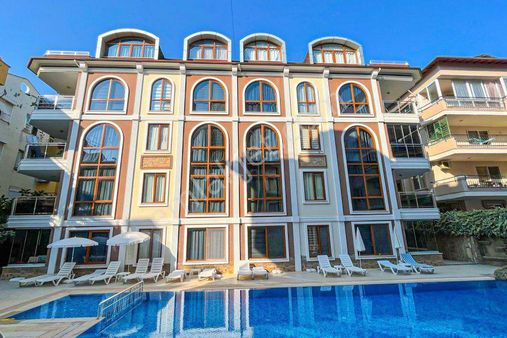 Alanya/oba 2+1 Havuzlu Denize 300 Metre Satılık Daire