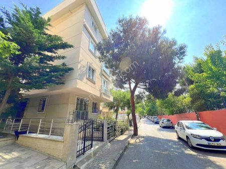 ▃birikim▃altıntepe'de Ulaşıma Yakın 10 Yıllık Giriş Kat Lüks 1+1