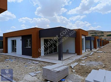 Temelli Satılık Müstakil Ev 2+1 Bahçeli, Garajlı, Doğalgazlı