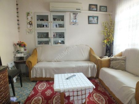 917 Çapahasan Mahalleside Satılık Müstakil 3 Katlı Ev