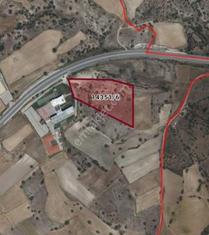 Yeniakçayır'da Kütahya Yoluna Sıfırokulyanısatılık Fırsat Tarla