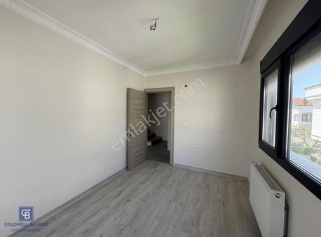 Aliağa Yenişakran Satılık 2+1 Bahçeli Dubleks Villa