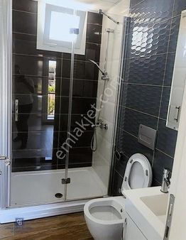 Seferihisar Uygarkent 'te Havuz Manzaralı Daıre