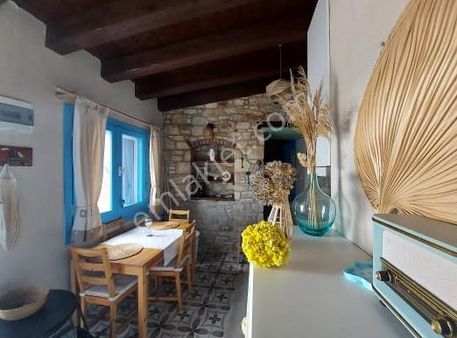 Murateli Köyü'nde Satılık Müstakil Eşyalı Taş Ev