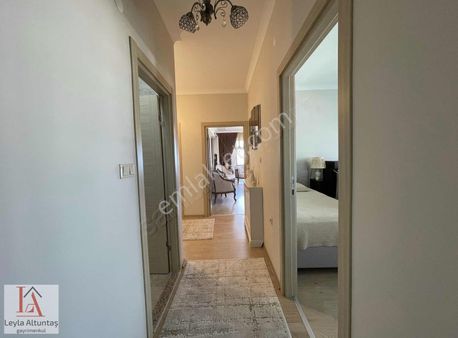 Kaşüstü Life Sitesinde Deniz Manzaralı Satılık 3+1 Diare.