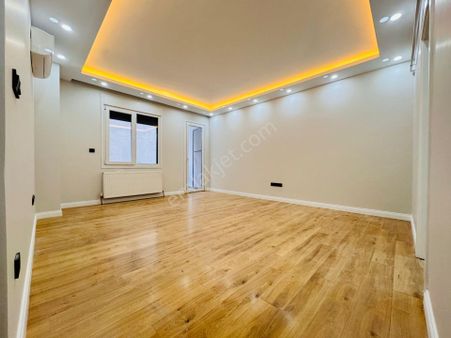 Altıntepe – Bostancı Sınırında, Kapalı Otoparklı, İskanlı, 2+1