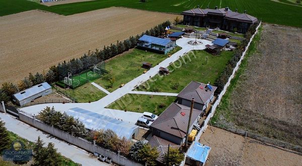 Akyurt 7.500 M2 Bahçeli Havuzlu Eşyalı Lüks 7 Villalık Kompleks