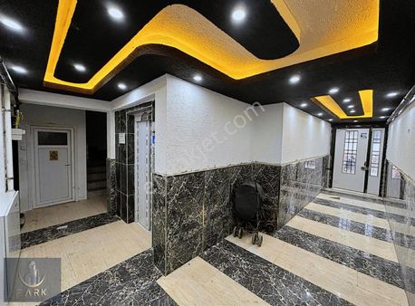 Yeni Hastane Mevkiinde Geniş Sıfır 3+1 Daire