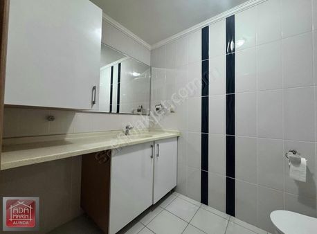 Kuşadası İkiçeşmelik Mahallesi'nde Satılık 2+1