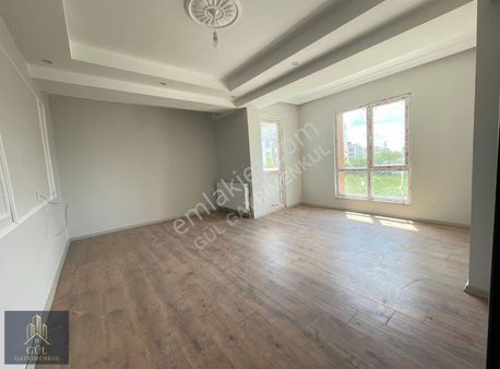 Kapaklı Ömerhalisdemirde Satılık 2+1 Arakat Balkonlu Yeni Daire