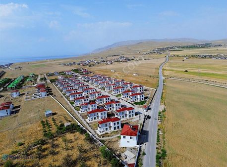 Premar // Mollkasımda Site İçerisinde, Bahçeli Dubleks Yazlık