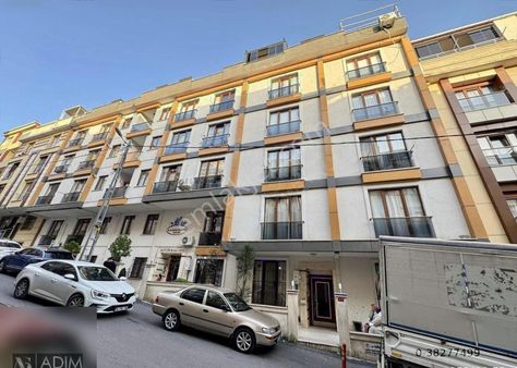 K.otoparklı,2+1 Ayrı Mutfak,1.kat Seviyesinde Y.giriş,ön Cephe