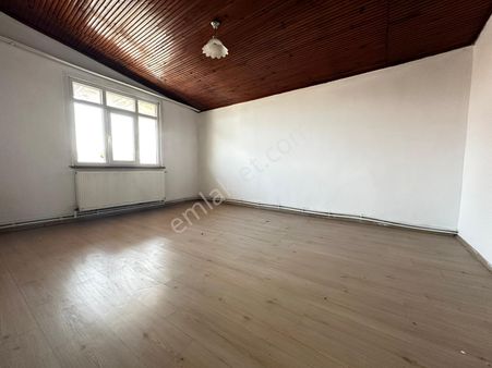 Türkiye Emlak'dan Fatih Mah 2+1 Çatı Kat 120m2 Daire Kod 2583